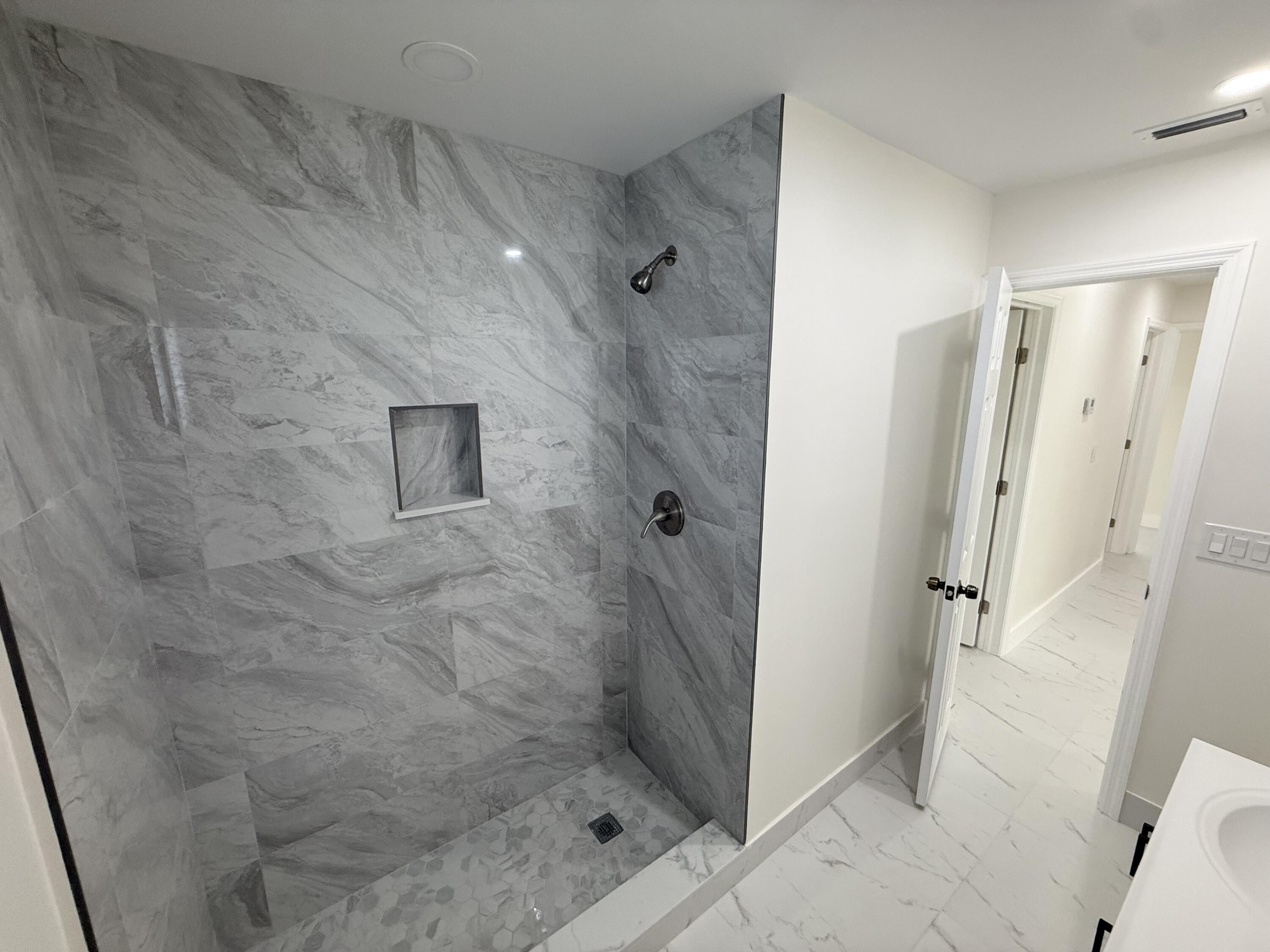 2550 Lakehaven Road West Palm Beach, FL 33415 - Photo 12 of 21 IMG_8150