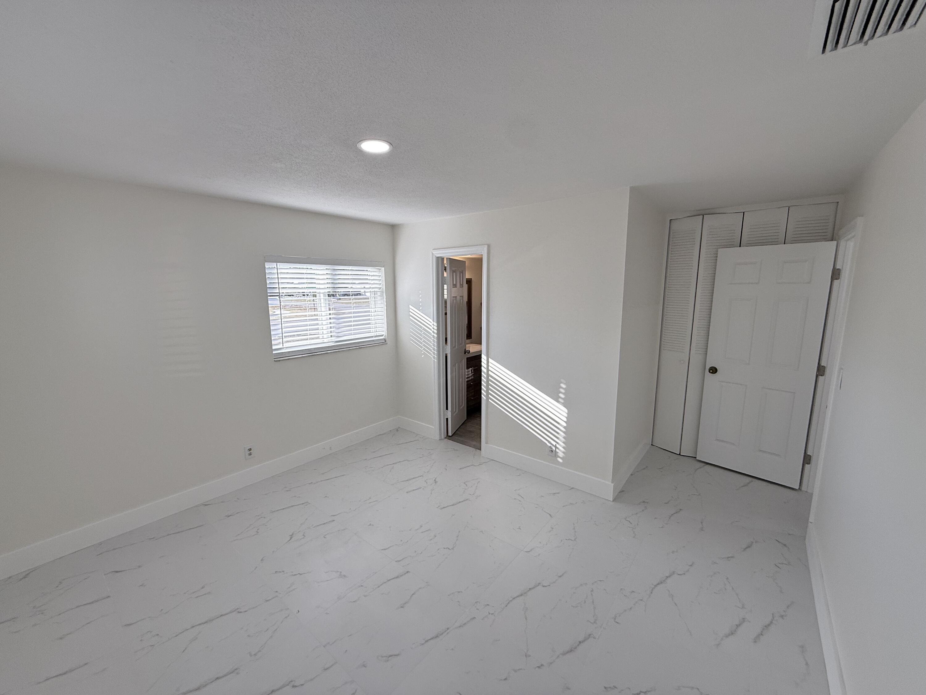 2550 Lakehaven Road West Palm Beach, FL 33415 - Photo 10 of 21 IMG_8156