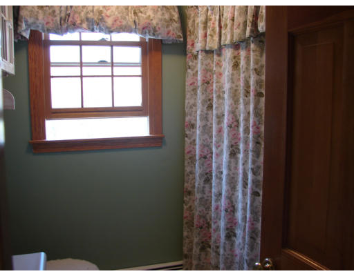21 Powdermill Road Haverhill, MA 01830 - Photo 13 of 25 Gallery Image 13