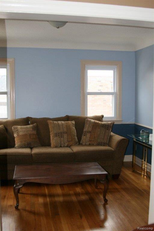 1597 Hampton Road Grosse Pointe, MI 48236 - Photo 7 of 24 IMG_7877.JPG