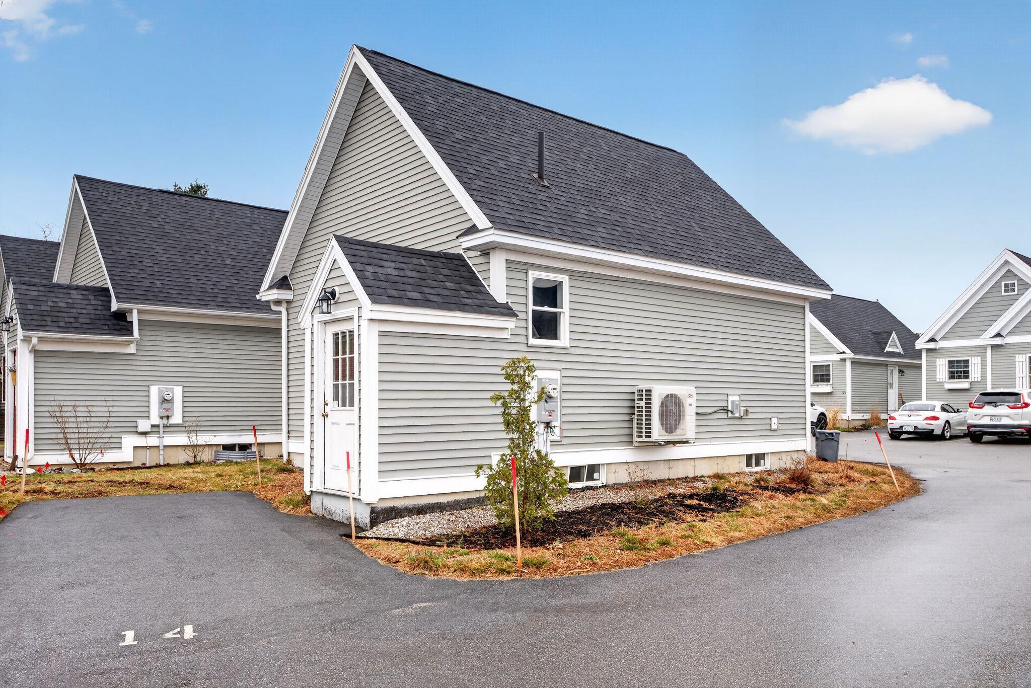 994 Portland Road, Unit 16 Saco, ME 04072 - Photo 3 of 19
