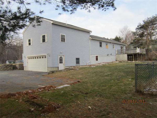 142 Center Bridge Road Lancaster, MA 01523 - Photo 1 of 28