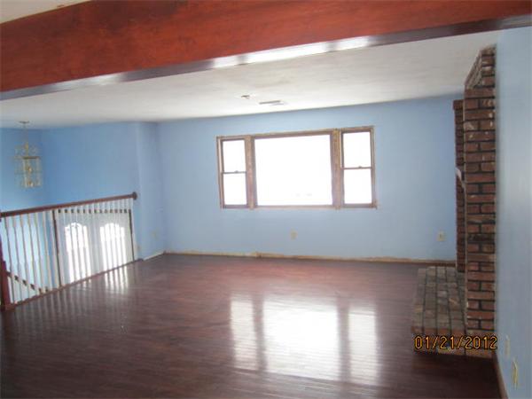 142 Center Bridge Road Lancaster, MA 01523 - Photo 4 of 28
