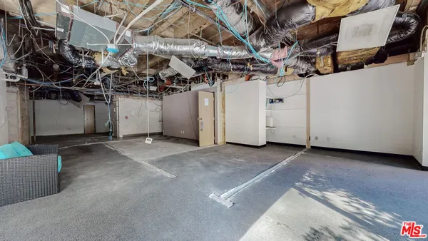 a view of a storage & utility room