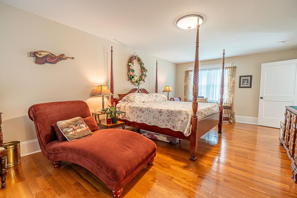 828 Colonial Road Southwest Abingdon, VA 24210 - Photo 32 of 63 Gallery Image 32