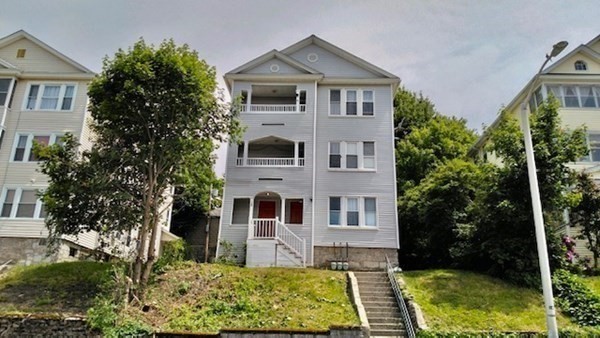 169 Perry Avenue Worcester, MA 01610 - Photo 2 of 30
