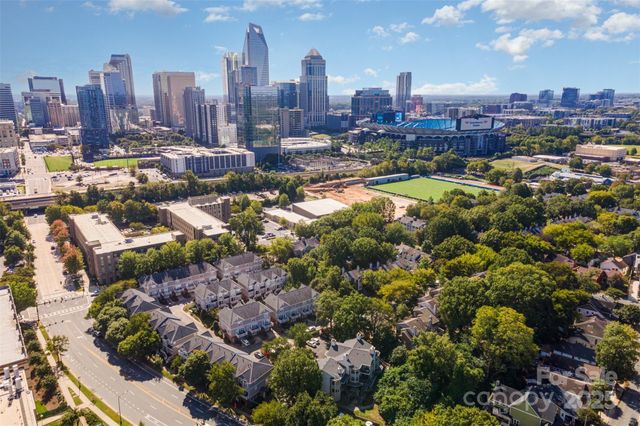 $295,000 | 216 South Clarkson Street, Unit E, Charlotte, NC 28202