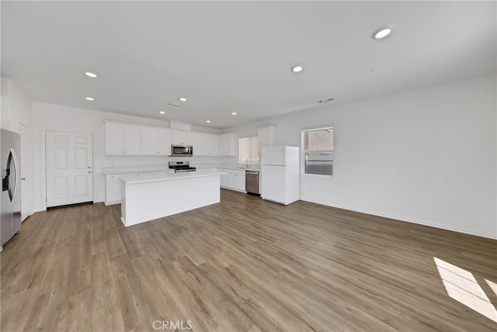 7560 Citrusmoon Court Riverside, CA 92507 - Photo 10 of 62 Open-Concept Living Area