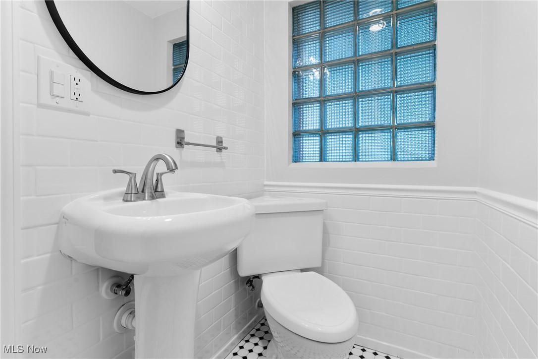 36725 Pettibone Road Solon, OH 44139 - Photo 20 of 44 Convenient Half Lav freshly updated