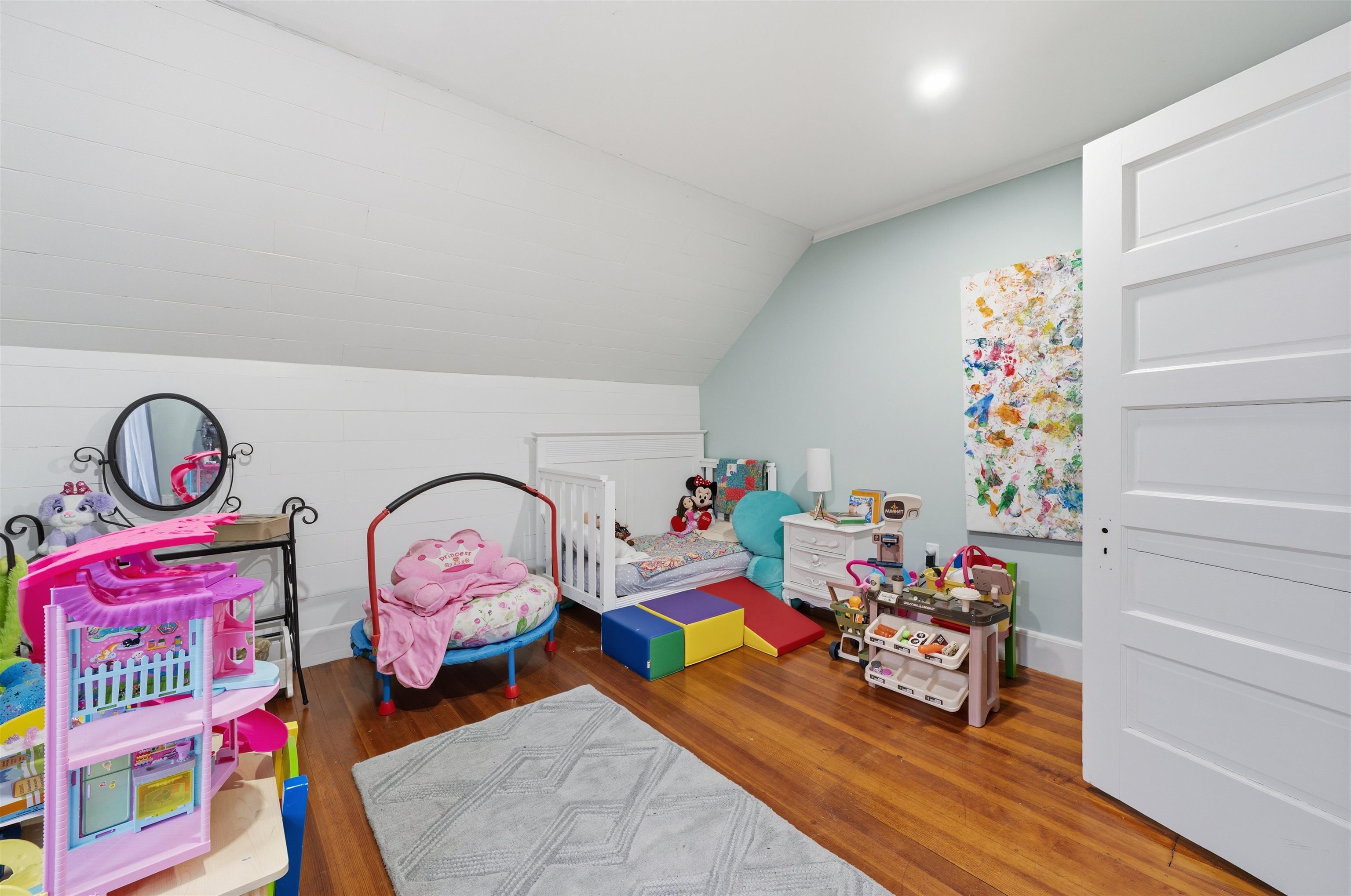 761 Amherst Street Manchester, NH 03104 - Photo 17 of 32 Gallery Image 17