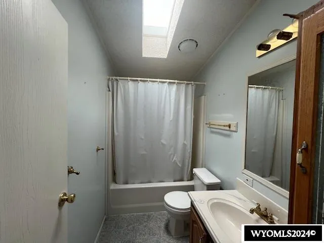 $185,000 | 407 Susie Avenue, Diamondville, WY 83116