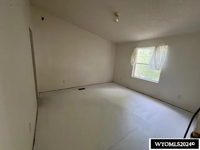 $185,000 | 407 Susie Avenue, Diamondville, WY 83116