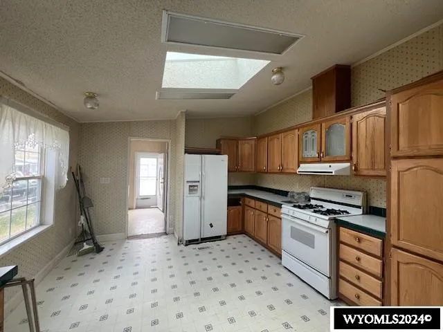 $185,000 | 407 Susie Avenue, Diamondville, WY 83116