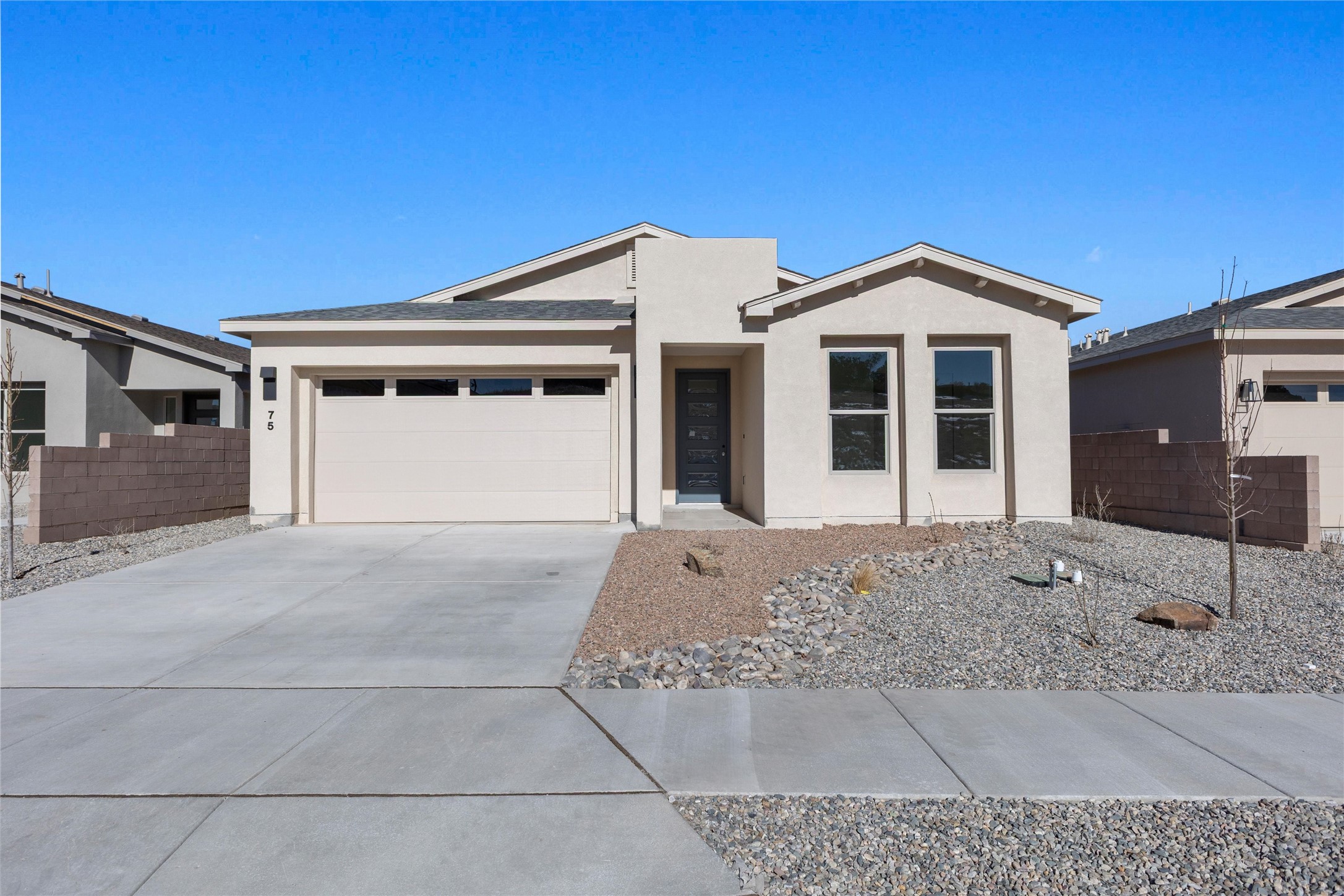 75 Cadena Loop Los Alamos, NM 87547 - Photo 2 of 30