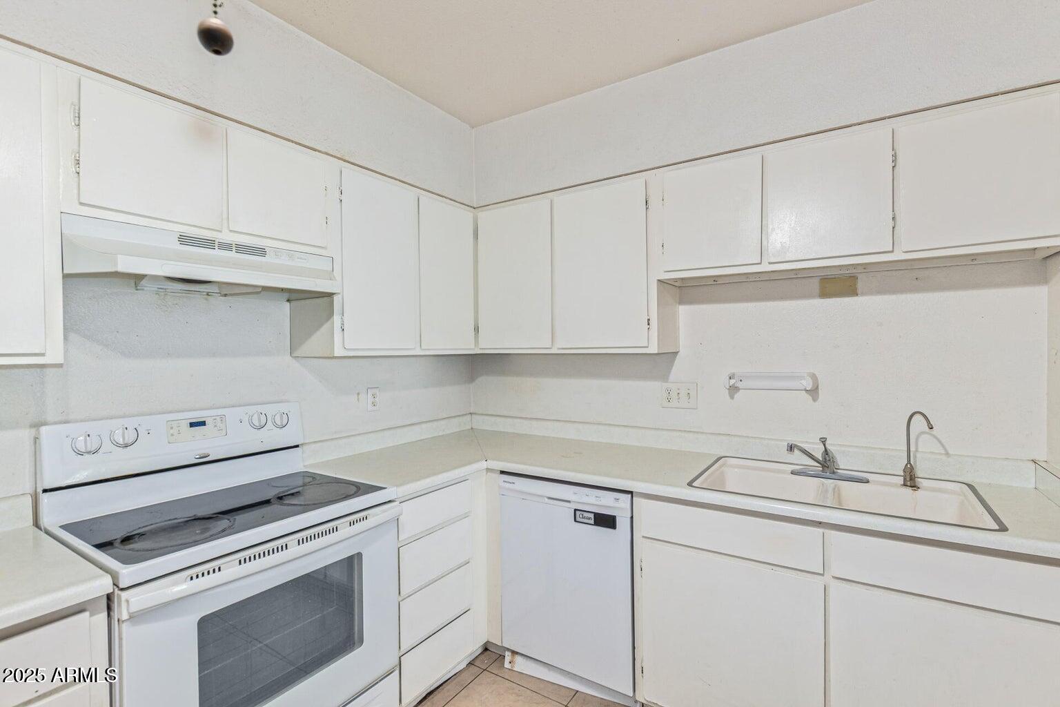 720 South Dobson Road, Unit 44 Mesa, AZ 85202 - Photo 8 of 17 20250912081806097553000000-o