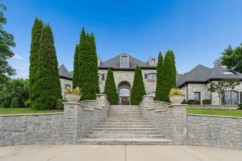 $2,999,999 | 1008 Monroe Lane, Brentwood, TN 37027