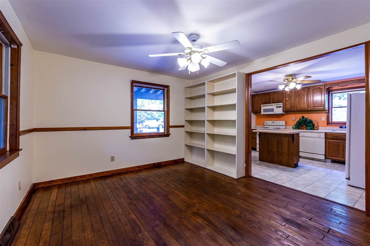 10 Bunker Hill Road New Boston, NH 03070 - Photo 11 of 34
