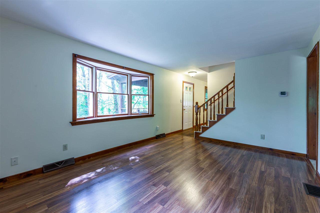 10 Bunker Hill Road New Boston, NH 03070 - Photo 14 of 34