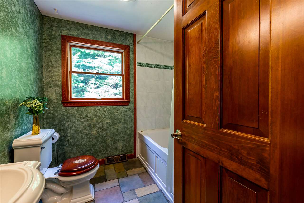 10 Bunker Hill Road New Boston, NH 03070 - Photo 17 of 34