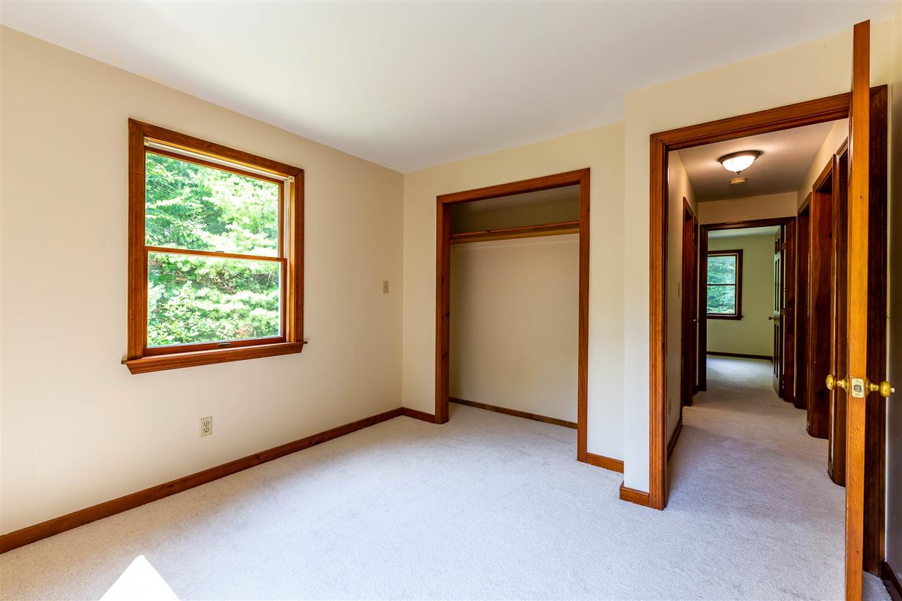 10 Bunker Hill Road New Boston, NH 03070 - Photo 20 of 34