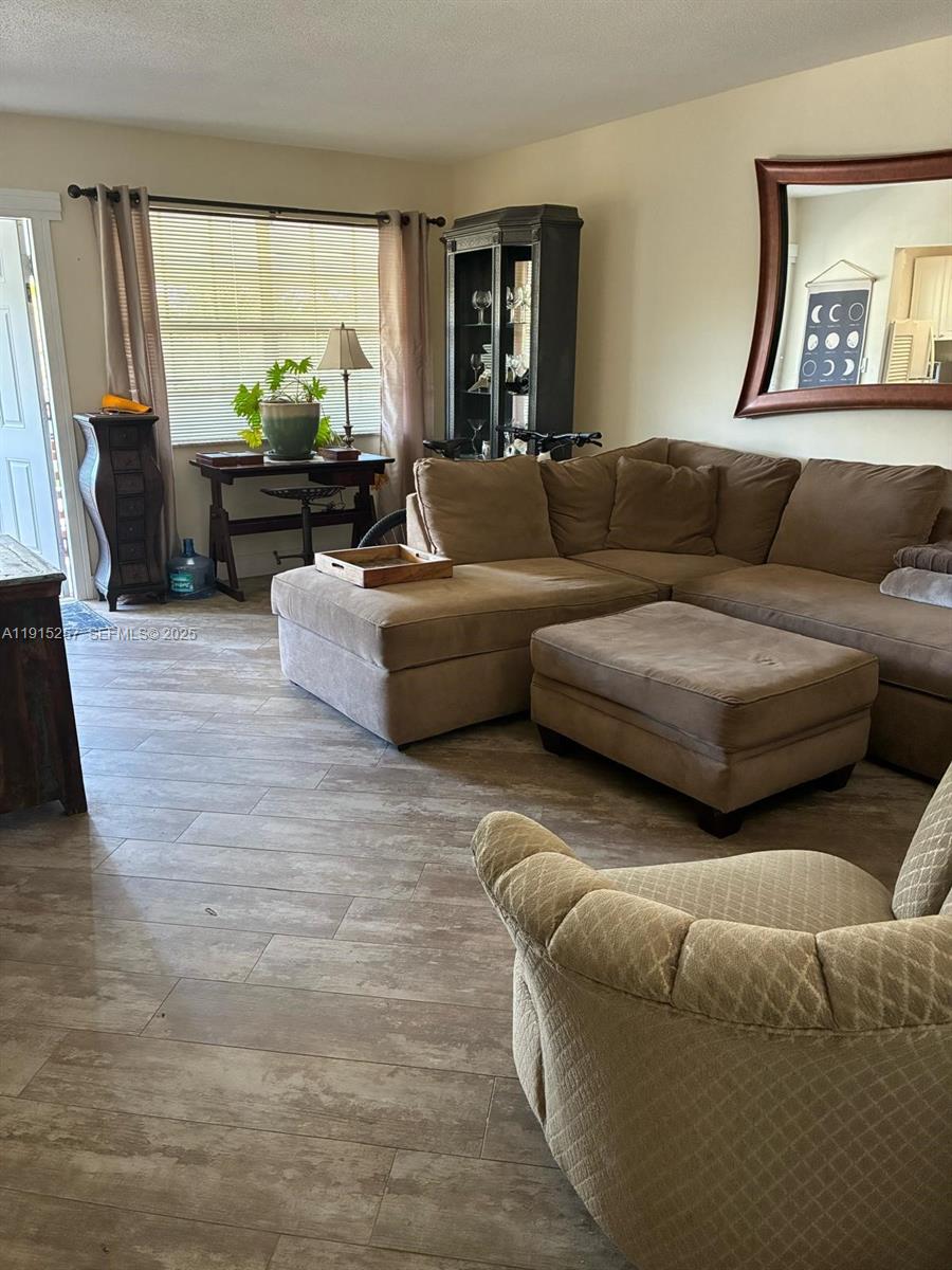 2050 Northeast 39th Street, Unit 311 Lighthouse Point, FL 33064 - Photo 5 of 17