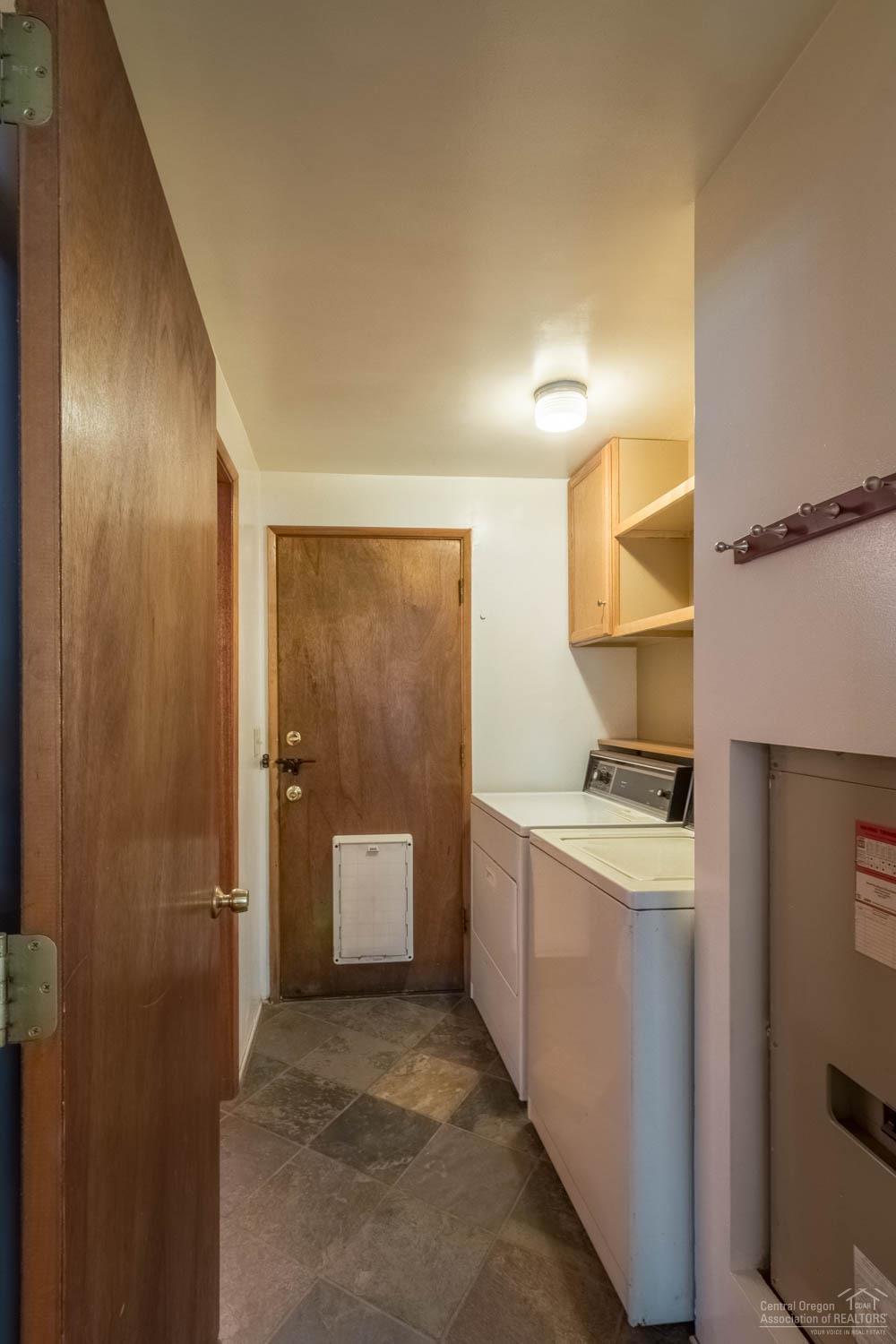 19143 Kiowa Road Bend, OR 97702 - Photo 16 of 25 Additional Photo