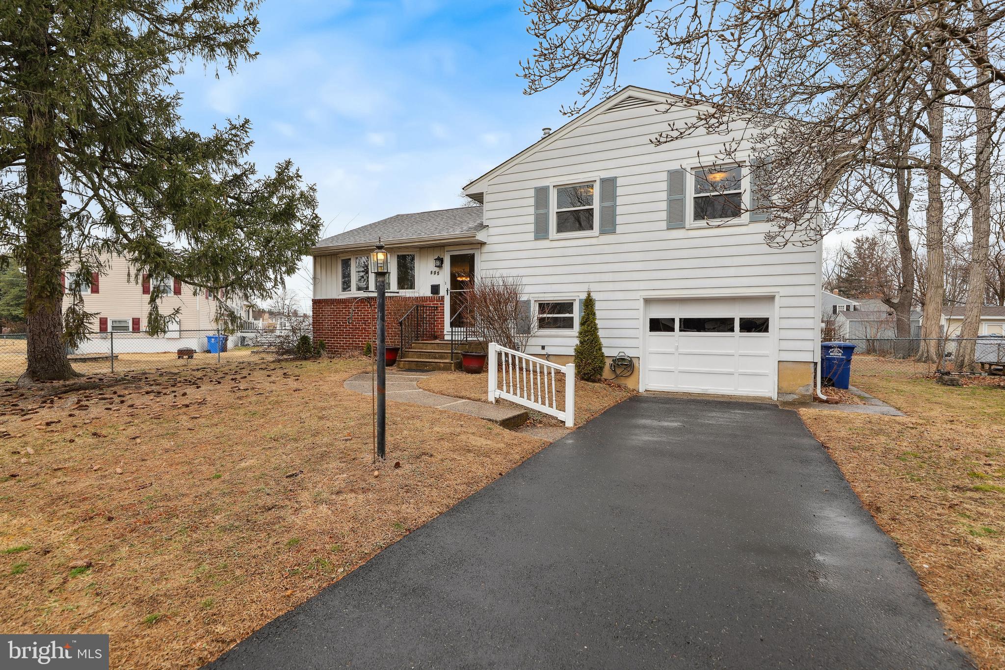805 Rancocas Avenue Riverside, NJ 08075 - Photo 3 of 28