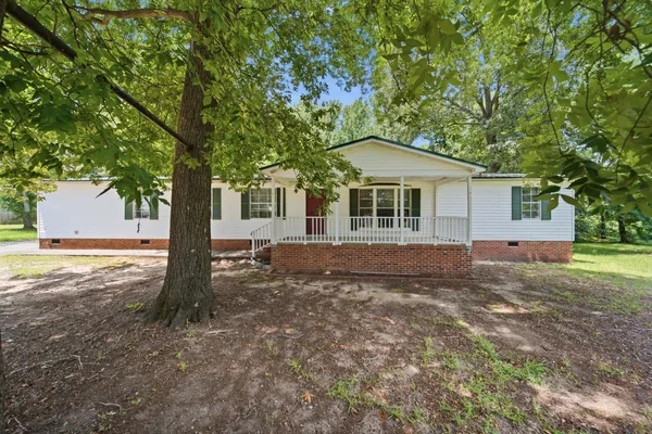 $199,900 | 3715 Delaware Drive, Dalzell, SC 29040