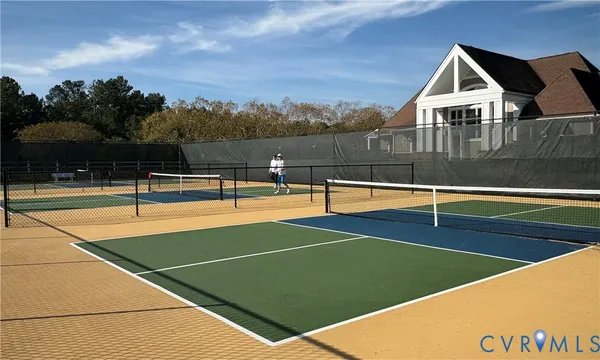 a view of a tennis court