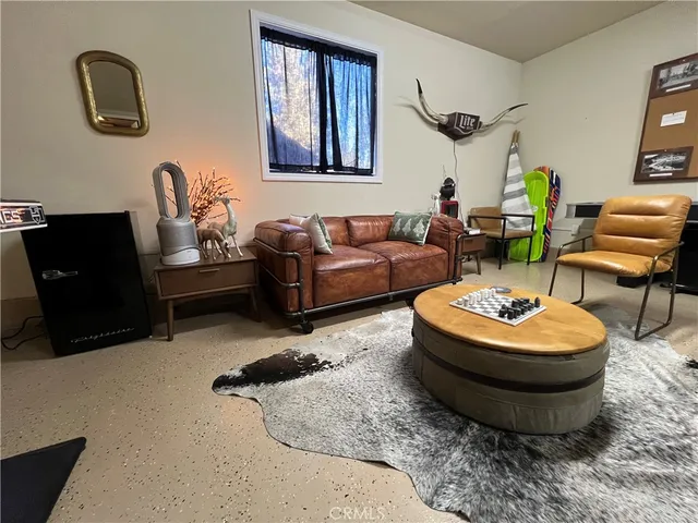 $2,900 | 145 Pinon Place, Big Bear Lake, CA 92315