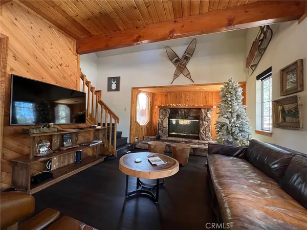 $2,900 | 145 Pinon Place, Big Bear Lake, CA 92315