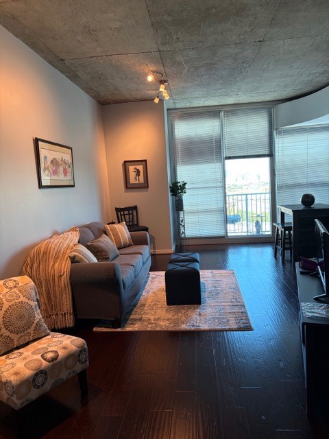 5925 Almeda Road, Unit 11513 Houston, TX 77004 - Photo 11 of 26
