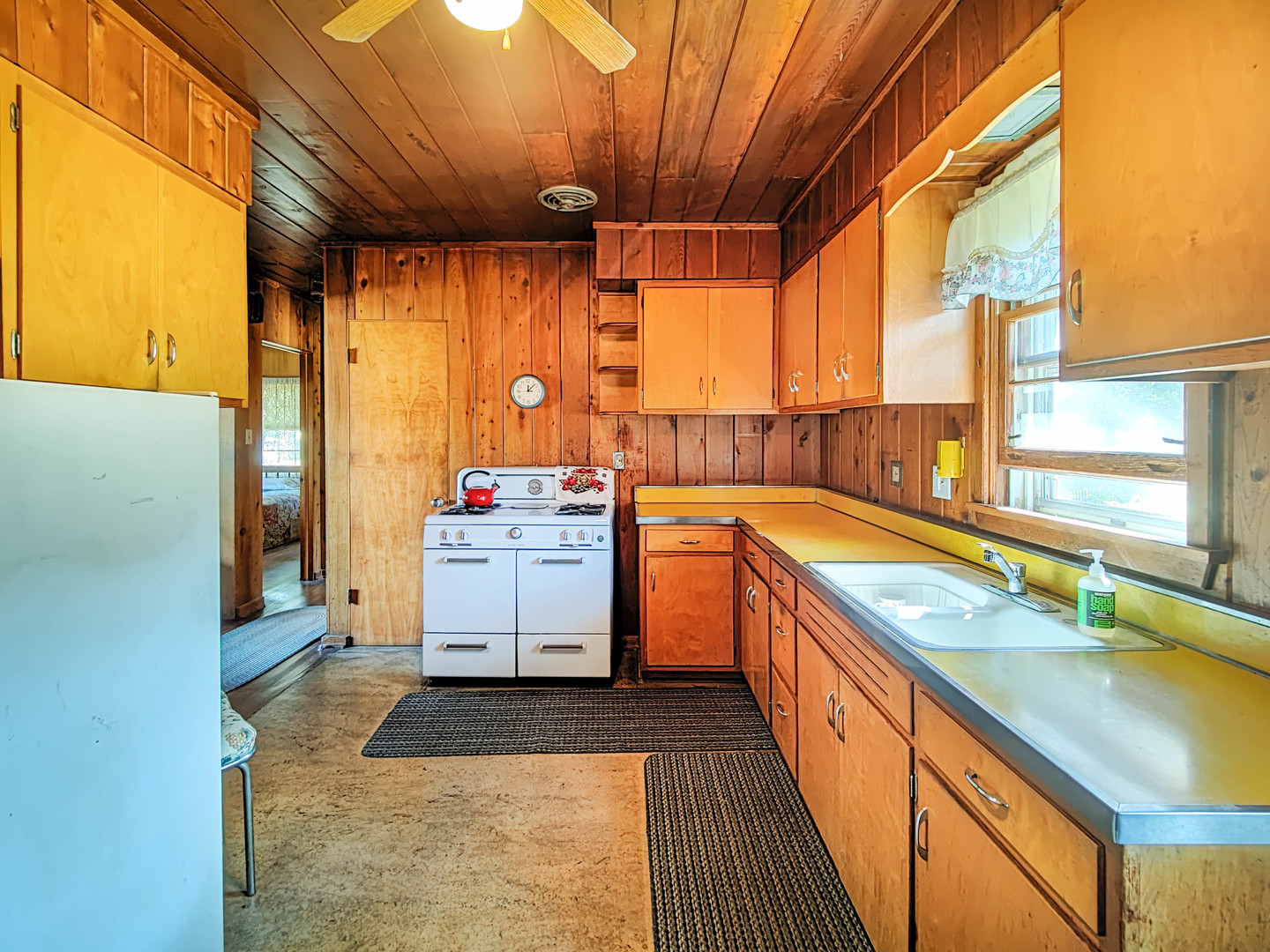 1207 West Main Street St. Charles, IL 60174 - Photo 7 of 19