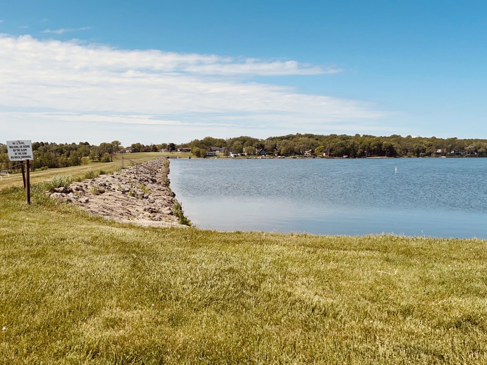1094 Drexel Road Lake Summerset, IL 61019 - Photo 10 of 21 a view of lake view and mountain