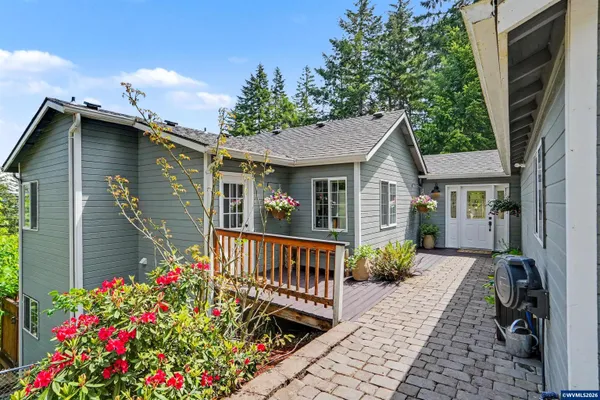 $765,000 | 24258 Columbine Drive, Philomath, OR 97370