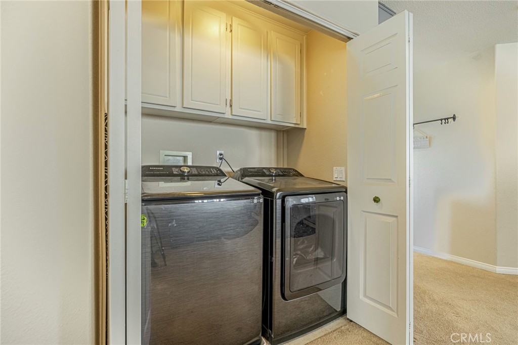 24345 Caladium Place Valencia, CA 91354 - Photo 26 of 59 Laundry Area