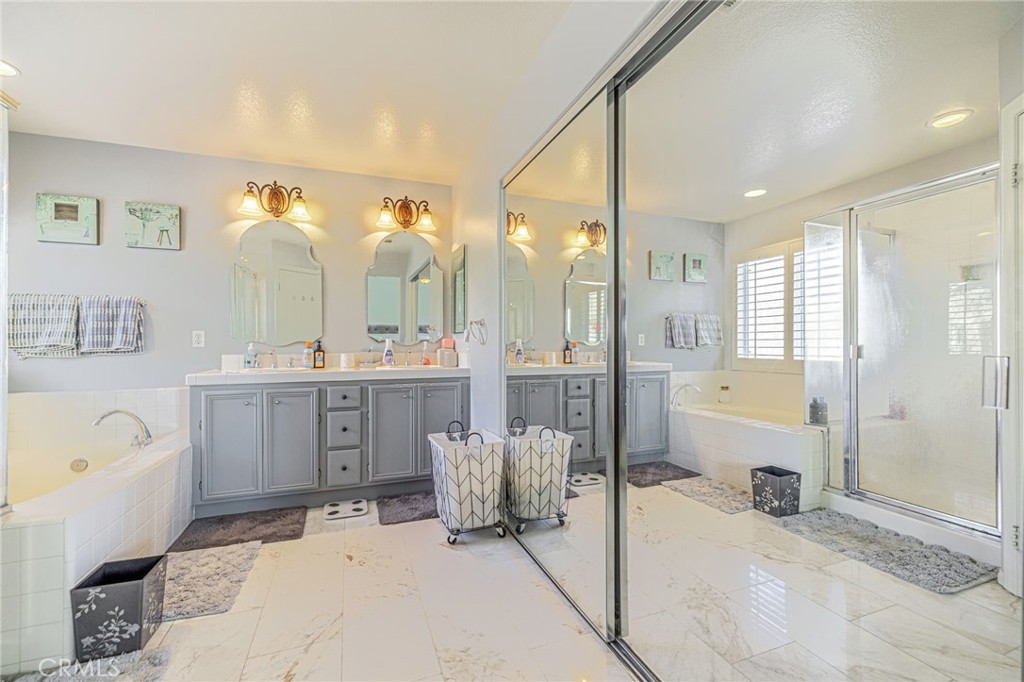 24345 Caladium Place Valencia, CA 91354 - Photo 40 of 59 Primary Bath