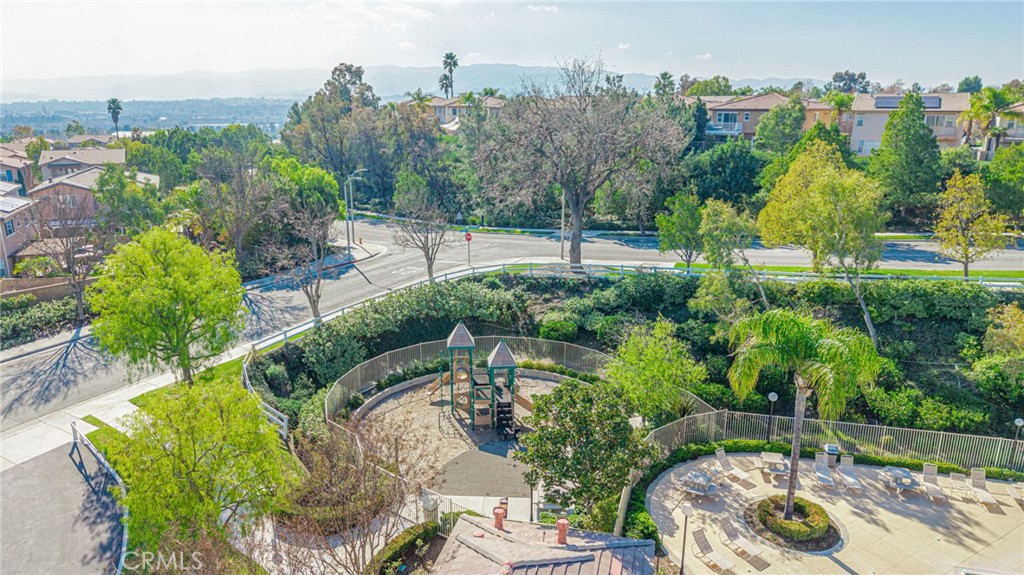 24345 Caladium Place Valencia, CA 91354 - Photo 55 of 59 HOA Playground
