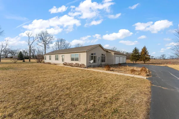 $295,000 | 4492 West 800th Street North, Rensselaer, IN 47978