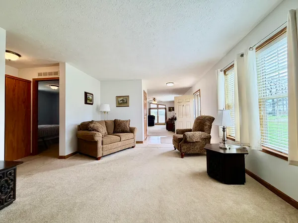 $295,000 | 4492 West 800th Street North, Rensselaer, IN 47978