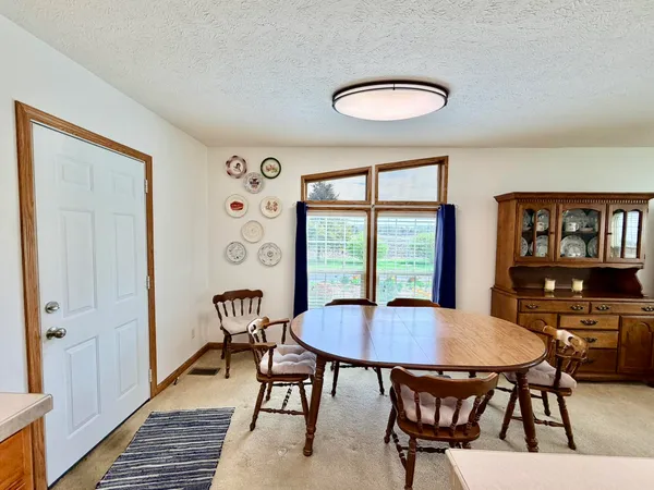 $295,000 | 4492 West 800th Street North, Rensselaer, IN 47978