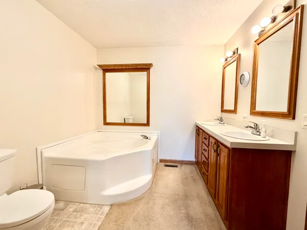 $295,000 | 4492 West 800th Street North, Rensselaer, IN 47978