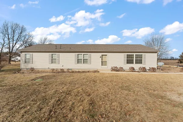 $295,000 | 4492 West 800th Street North, Rensselaer, IN 47978