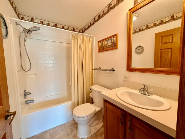 $295,000 | 4492 West 800th Street North, Rensselaer, IN 47978