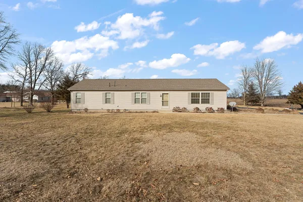 $295,000 | 4492 West 800th Street North, Rensselaer, IN 47978