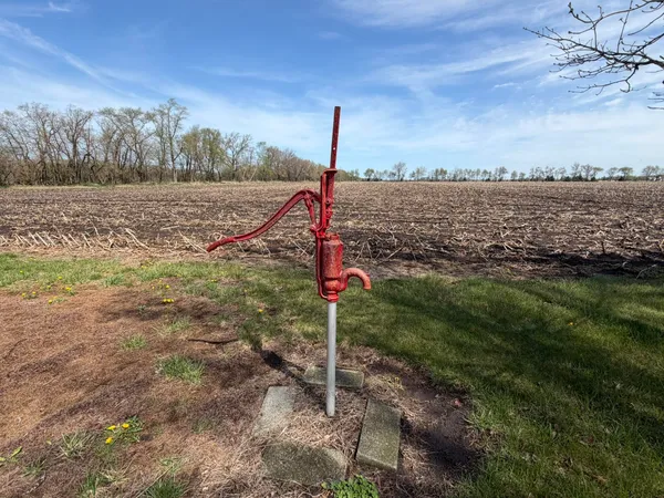 $295,000 | 4492 West 800th Street North, Rensselaer, IN 47978