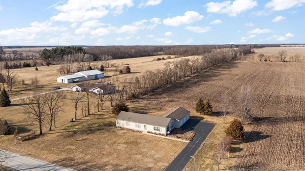 $295,000 | 4492 West 800th Street North, Rensselaer, IN 47978