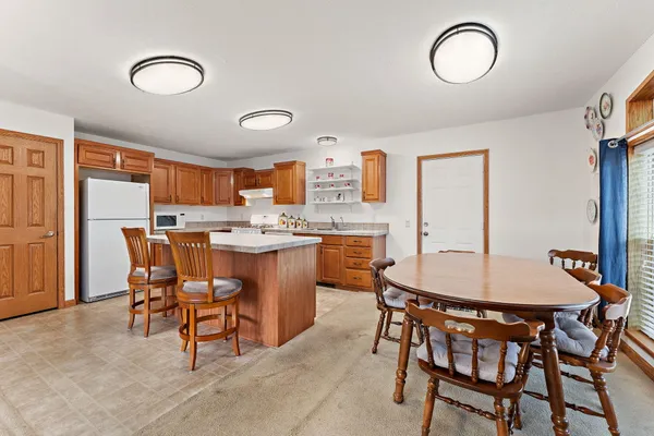 $295,000 | 4492 West 800th Street North, Rensselaer, IN 47978
