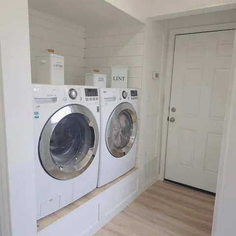 $569,000 | 1201 East Oaklawn Drive, Talty, TX 75160