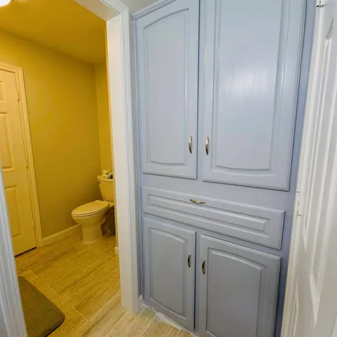 $569,000 | 1201 East Oaklawn Drive, Talty, TX 75160